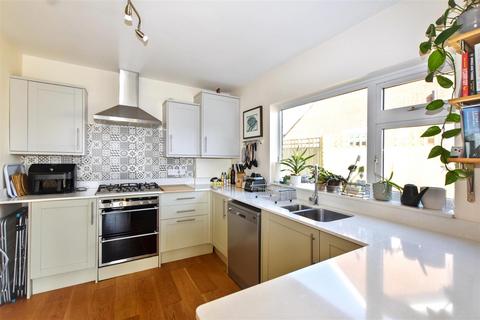 4 bedroom semi-detached bungalow for sale, Greenleaf Gardens, Polegate
