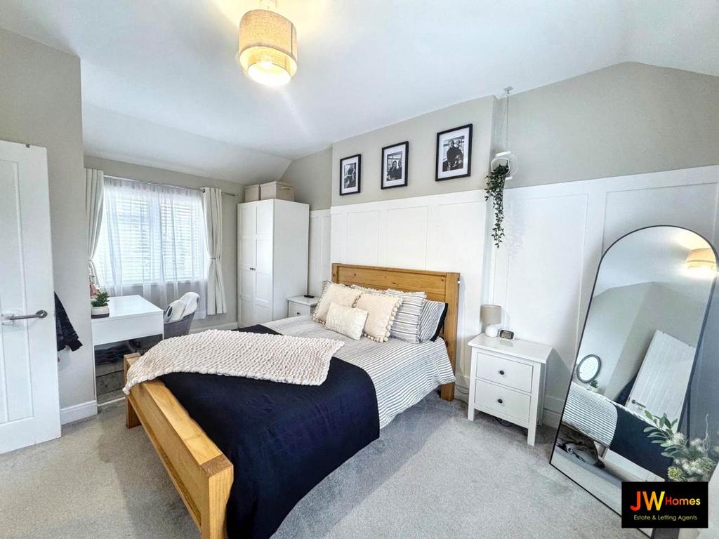 Bedroom 1 of 2 (6)
