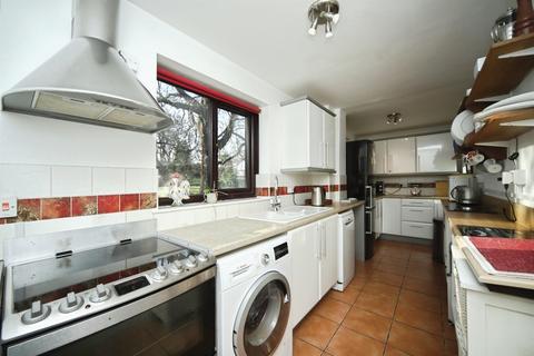 undefined, Curland, Curland, Taunton