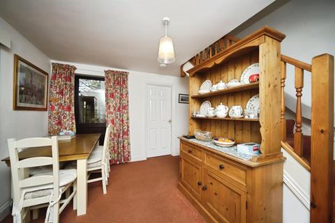 undefined, Curland, Curland, Taunton