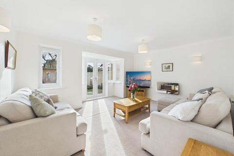 4 bedroom detached house for sale, Tulyar Court, Bingley