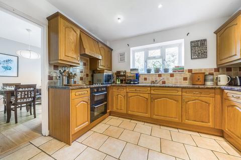 undefined, Gosden Hill Road, Guildford GU4
