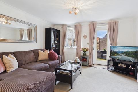 2 bedroom end of terrace house for sale, Field Sidings Way, Kingswinford