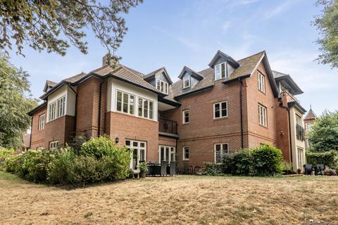 3 bedroom flat for sale, Milesdown Place, Winchester, Hampshire, SO23