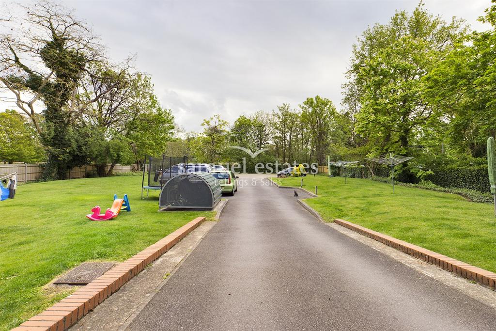 Parking Drive Way