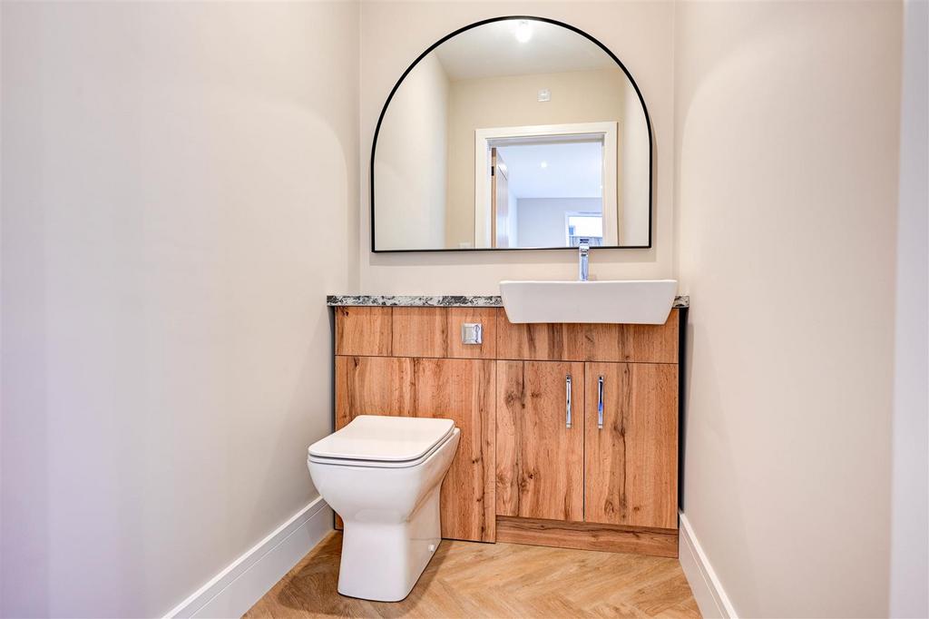 Ground Floor Cloakroom.jpg
