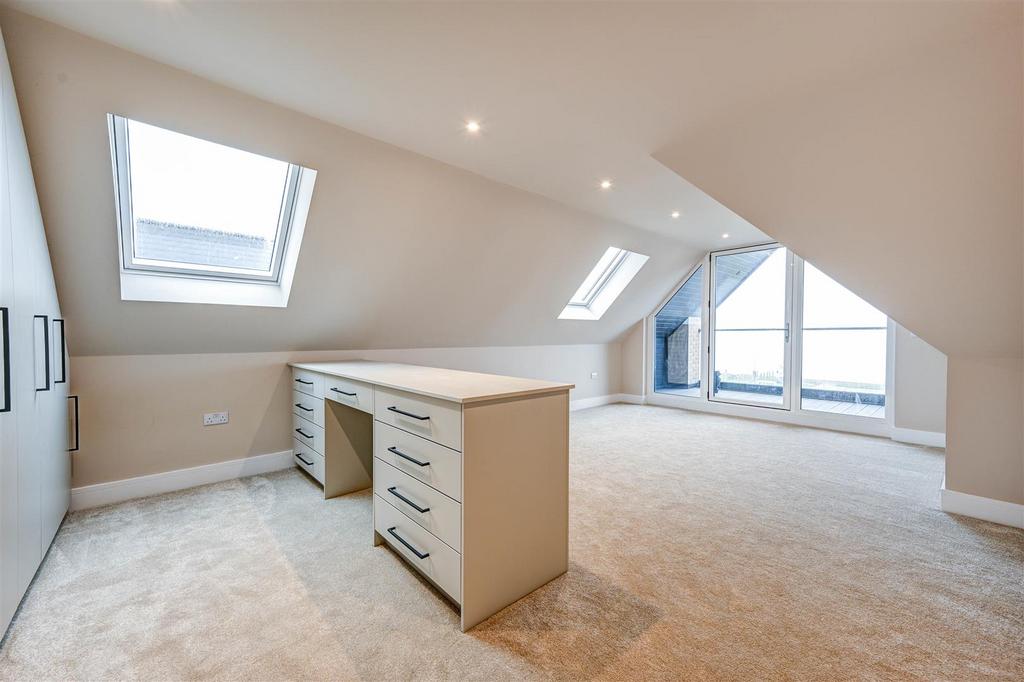 Bedroom 1.jpg
