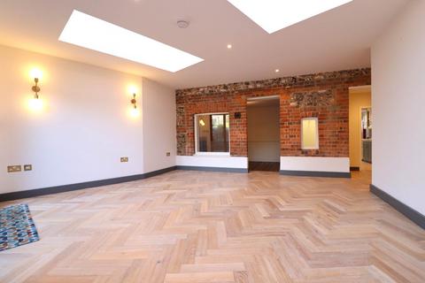 undefined, Oxford Street, Ramsbury, Marlborough, SN8 2PS