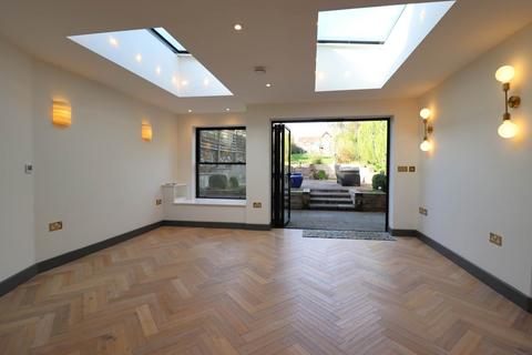 undefined, Oxford Street, Ramsbury, Marlborough, SN8 2PS