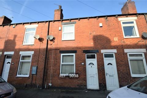 2 bedroom terraced house to rent, Hugh Street, Castleford, WF10 4DX