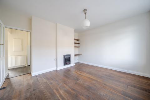4 bedroom terraced house to rent, Hargood Road London SE3