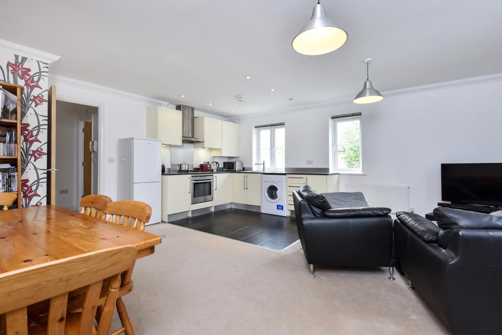 Open Planned Livi...