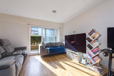 2 bedroom flat for sale, Commander Ave, Colindale, London, NW9