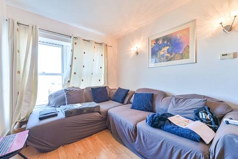 2 bedroom flat to rent, Cadogan Road, Woolwich, London, SE18