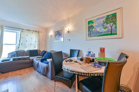 Cadogan Road, Woolwich, London, SE18