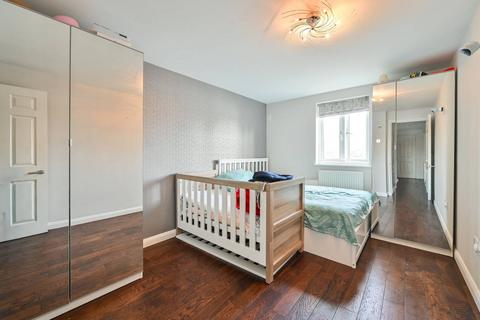 undefined, Pennington Court, Rotherhithe, London, SE16