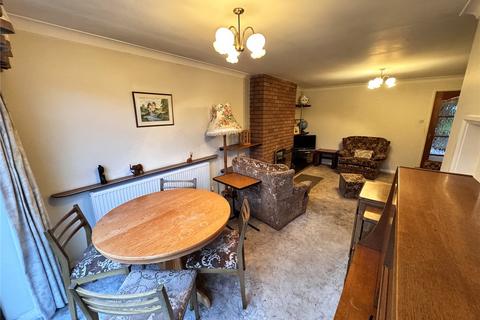 2 bedroom bungalow for sale, Pasture Gate, Cannock, Staffordshire, WS11