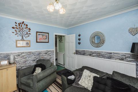3 bedroom end of terrace house for sale, Whitwell Crescent, Sheffield S36