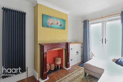 3 bedroom terraced house for sale, Wellingborough Road, Rushden