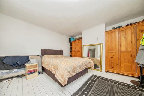 3 bedroom terraced house for sale, Cardiff Avenue, Ipswich