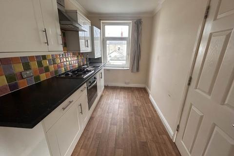 2 bedroom flat to rent, Lily Street*, Cardiff CF24