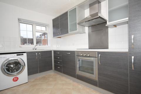 2 bedroom flat for sale, Midhope Road, Woking GU22