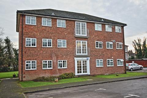 2 bedroom flat for sale, Midhope Road, Woking GU22
