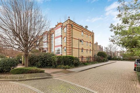 2 bedroom flat for sale, Keble Place, London SW13