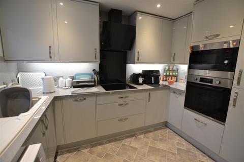 3 bedroom detached house for sale, Godiva Road, Leominster