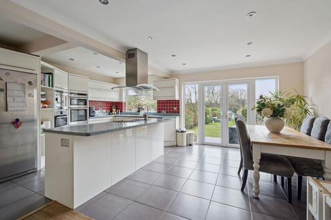 undefined, Raglan Gardens, Watford WD19