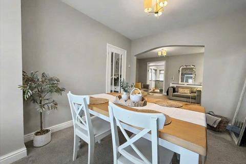 undefined, Porth CF39