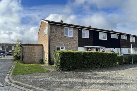 3 bedroom terraced house to rent, Wintringham Rd, St. Neots. PE19 1NX
