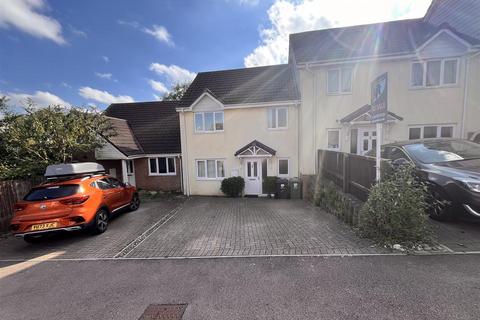 undefined, Princess Royal Road, Bream