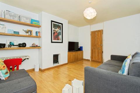 2 bedroom maisonette for sale, Macaulay Avenue, Great Shelford, Cambridge