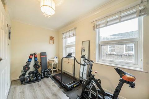 undefined, Chestnut Close, London SW16
