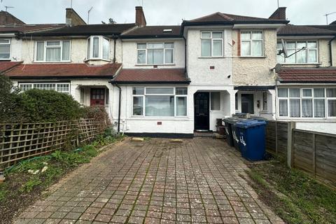 Semi detached house to rent, 64 Station Road,