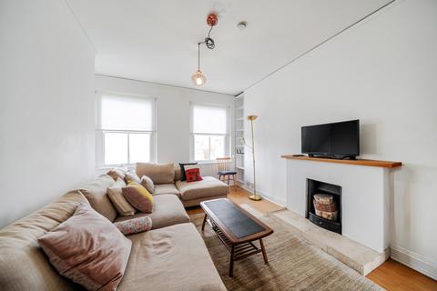 2 bedroom flat to rent, Fortess Road London NW5