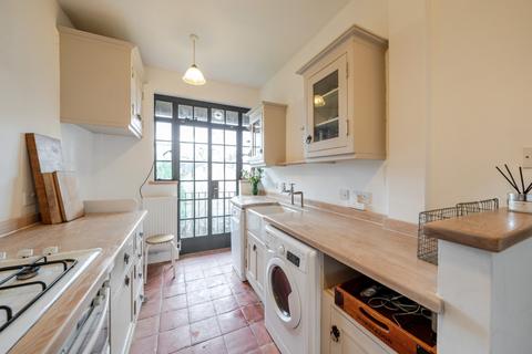 2 bedroom flat to rent, Fortess Road London NW5