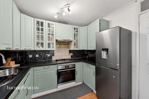 2 bedroom end of terrace house for sale, Padbury Close, Bedfont, Feltham