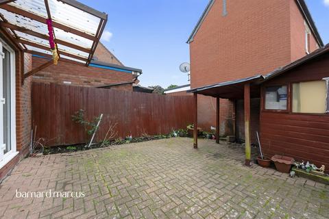 2 bedroom end of terrace house for sale, Padbury Close, Bedfont, Feltham