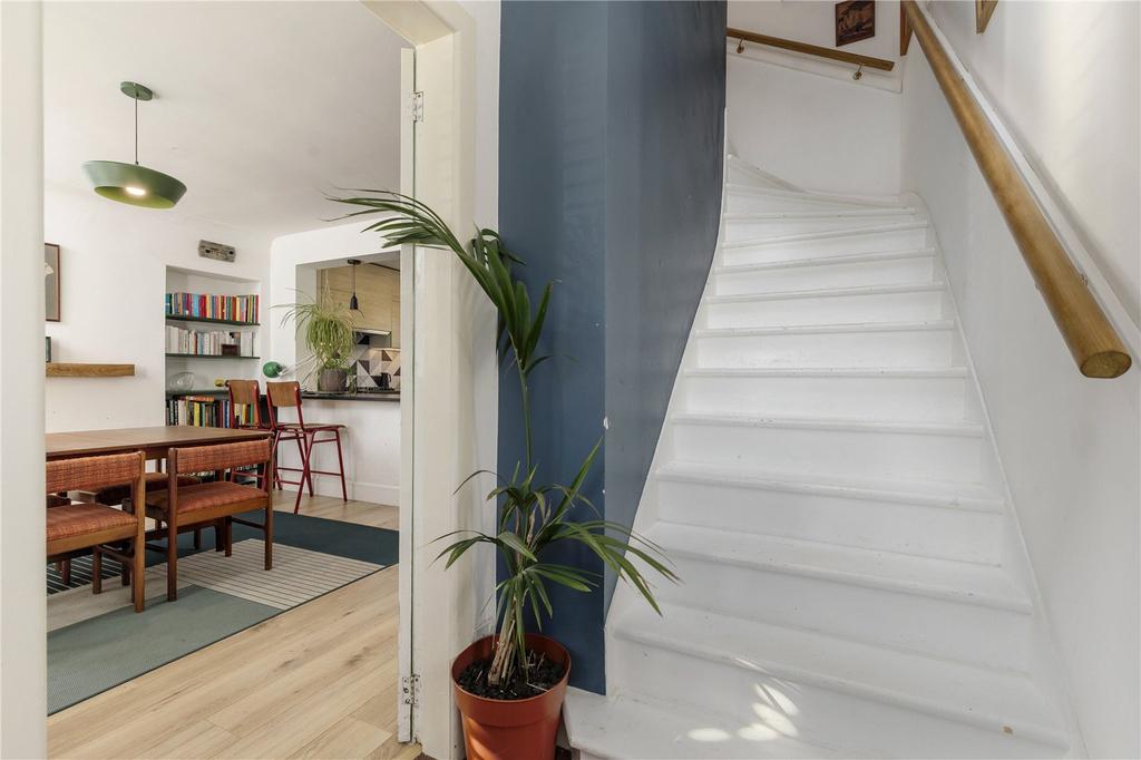 Hall/Stairs