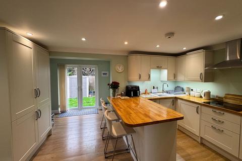 3 bedroom end of terrace house for sale, Staplehurst, Kent