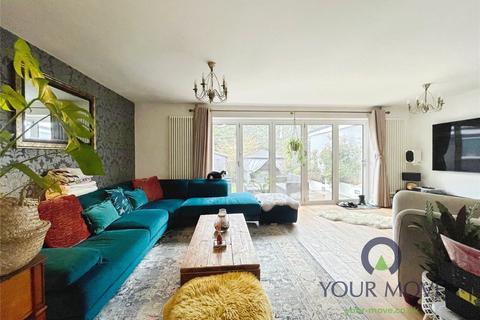 3 bedroom end of terrace house for sale, Meadow Road, Hertfordshire WD23