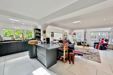 5 bedroom detached house for sale, Noctorum Lane, Prenton, CH43