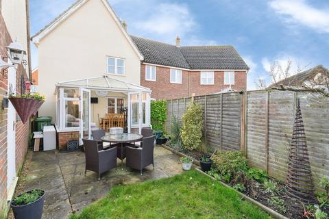 3 bedroom end of terrace house for sale, Neil Avenue, Holt