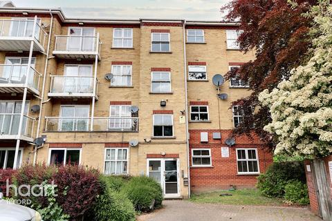 1 bedroom apartment for sale, Albert Road, Ilford