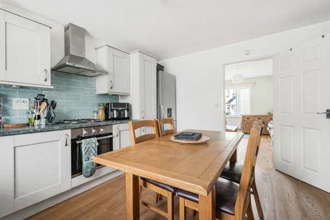 undefined, Gwarak Dherwen, Truro TR2