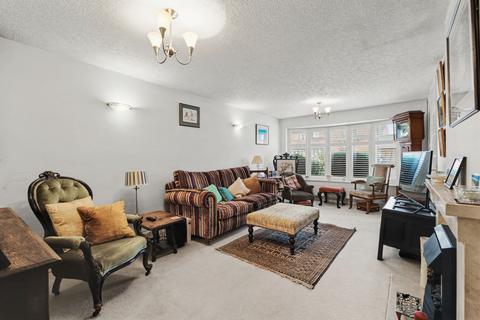 2 bedroom detached bungalow for sale, Rushbrook Road, Stratford-Upon-Avon CV37