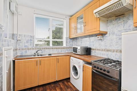 2 bedroom flat to rent, Paddenswick Court, Hammersmith W6 0UF
