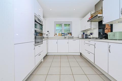 3 bedroom semi-detached house for sale, Farm End, HEMEL HEMPSTEAD